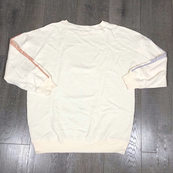 NWOT Sweatshirt Pullover “Wakanda Forever” Size M - Picture 2 of 6